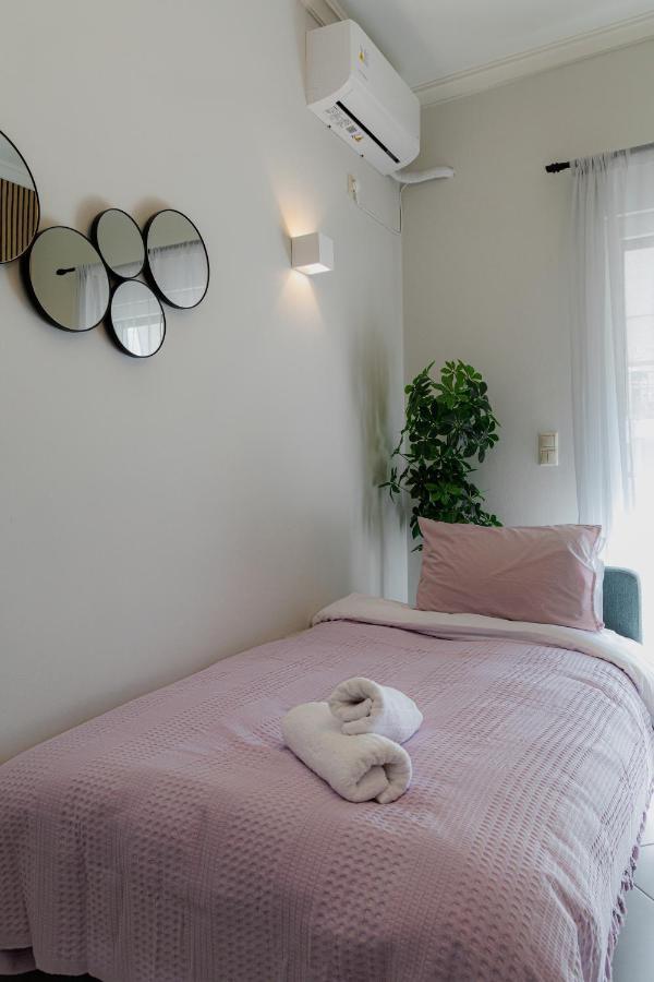 Sunny & Modern Apt For 3 Persons Athens Exterior photo
