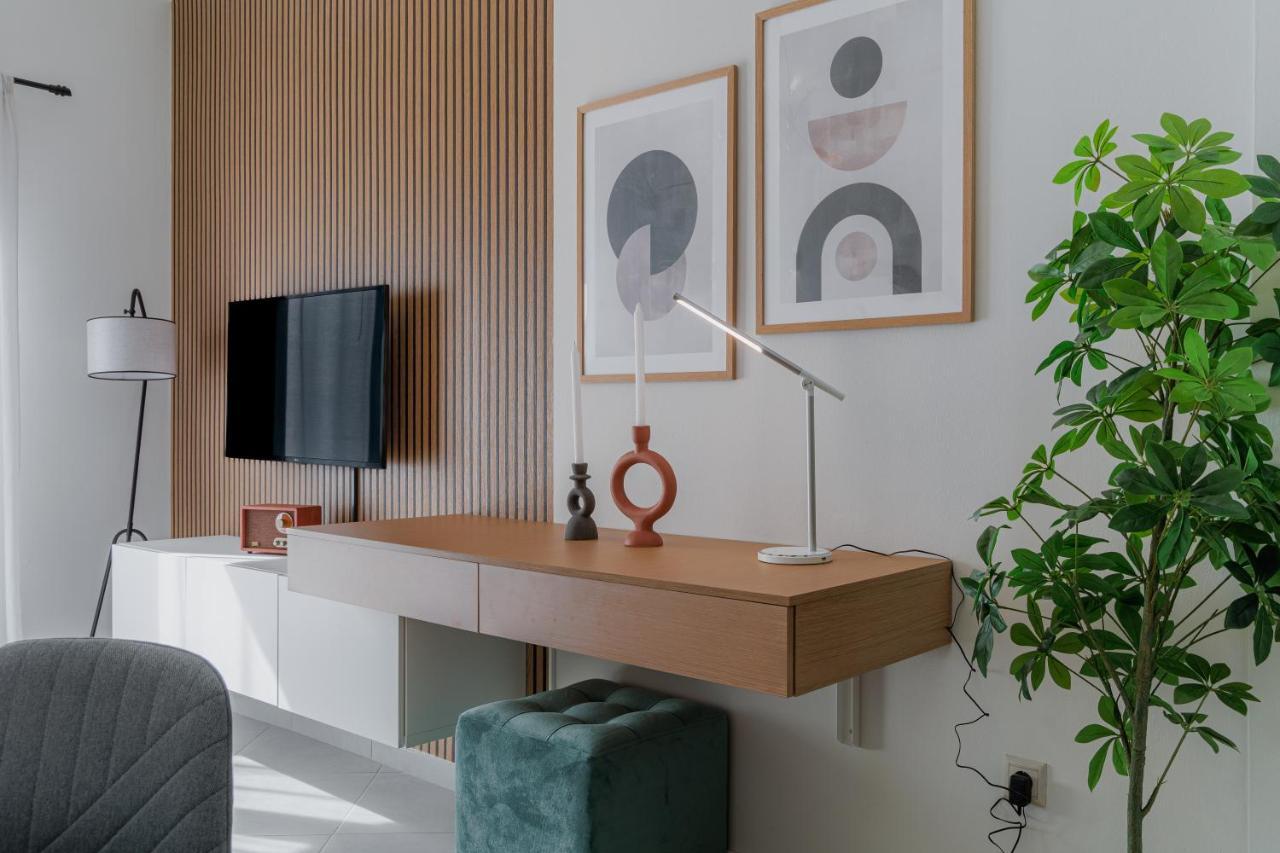 Sunny & Modern Apt For 3 Persons Athens Exterior photo